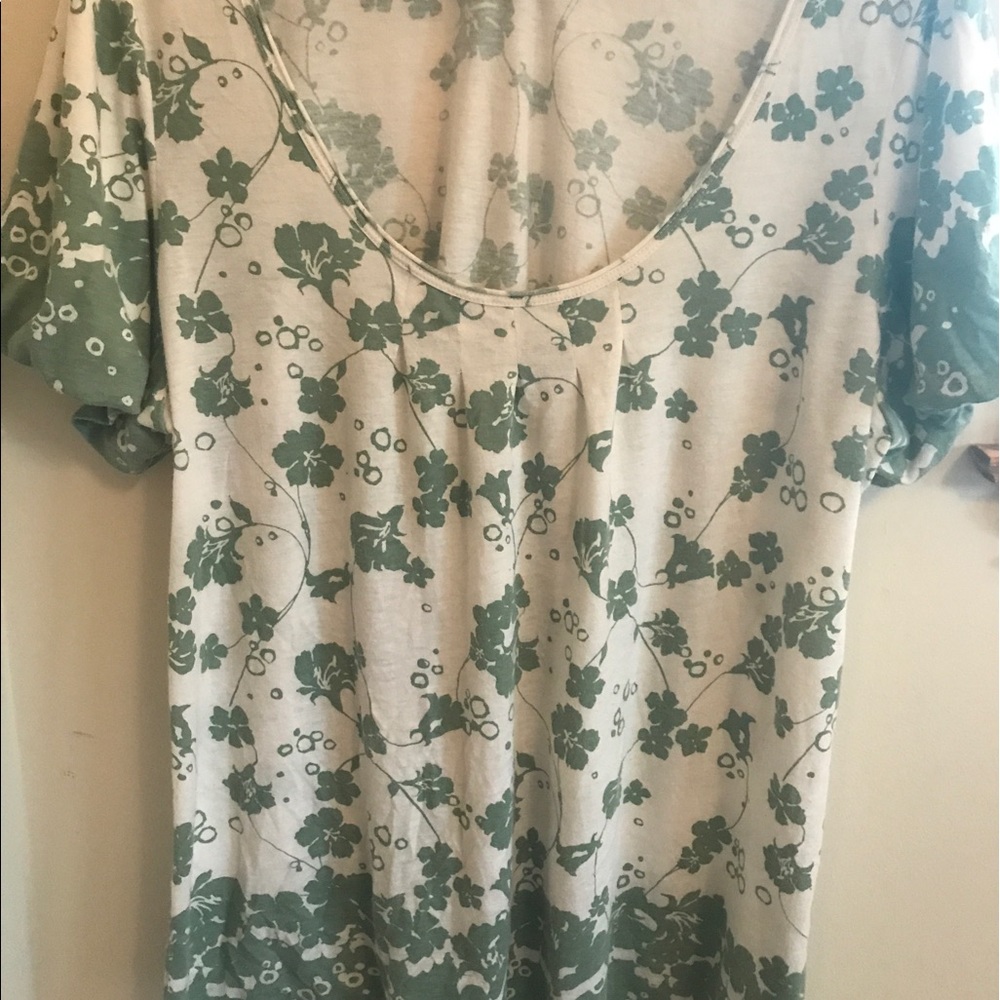 American Eagle Green Print Ruched Shirt