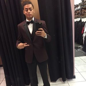 Meet your Posher, Efrain