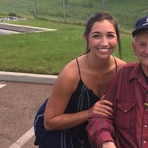 Meet your Posher, Carissa