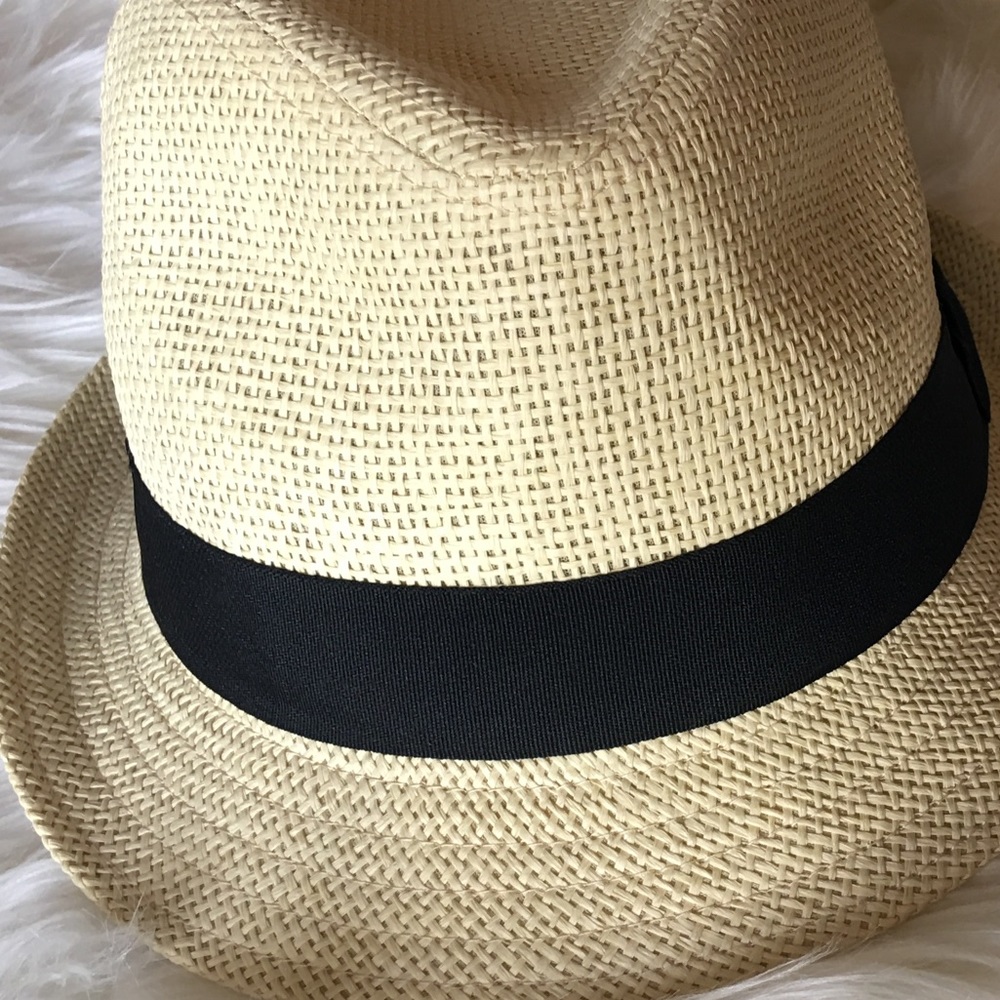Classic Straw Fedora With Back Band NWOT