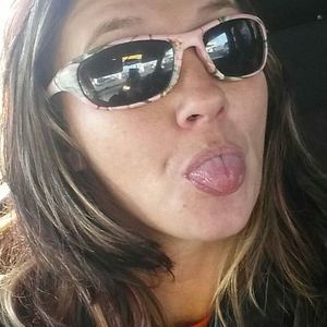 Meet your Posher, Stacy