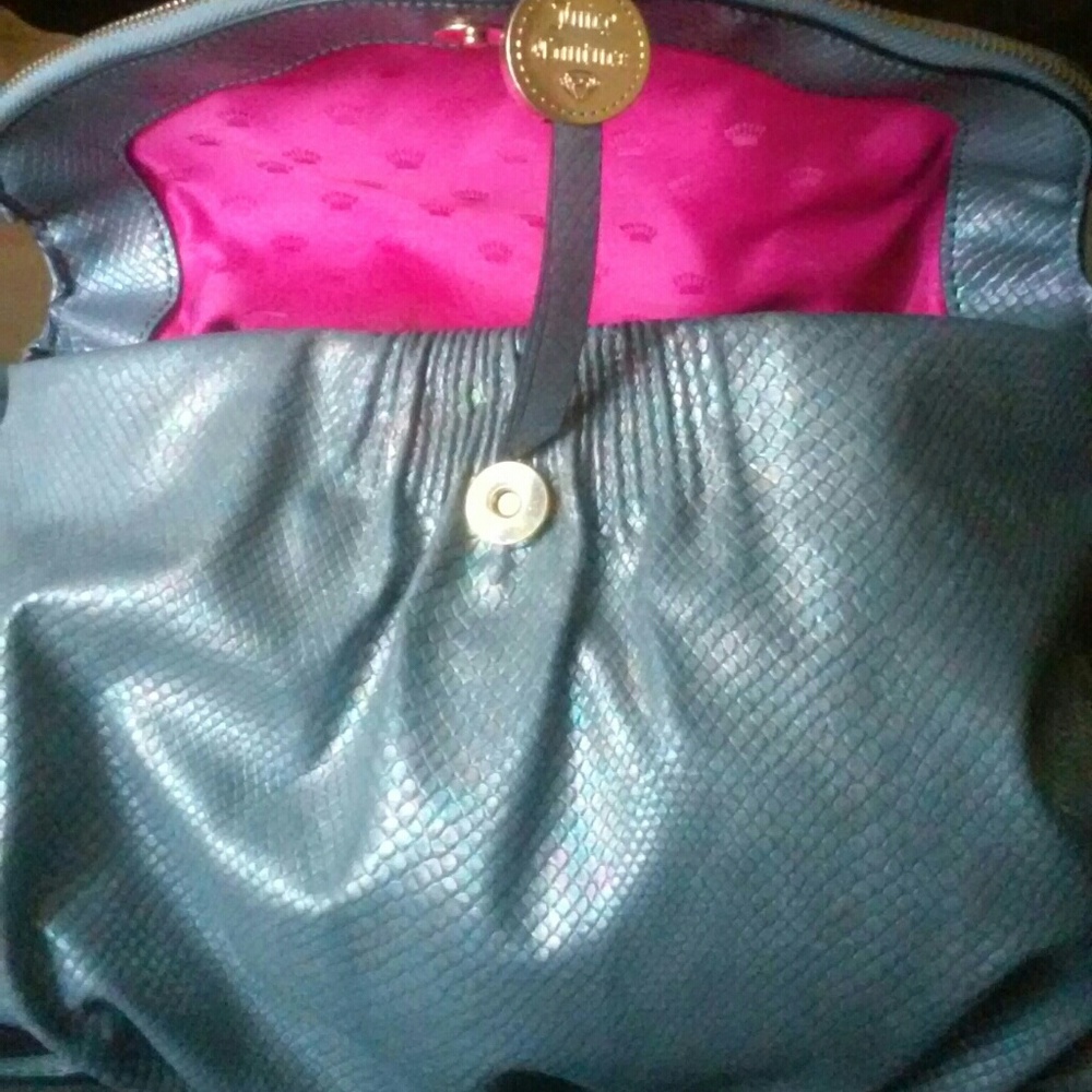 Juicy contour purse