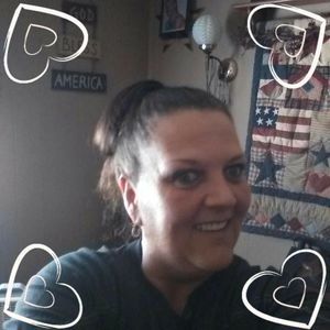 Meet your Posher, Lora