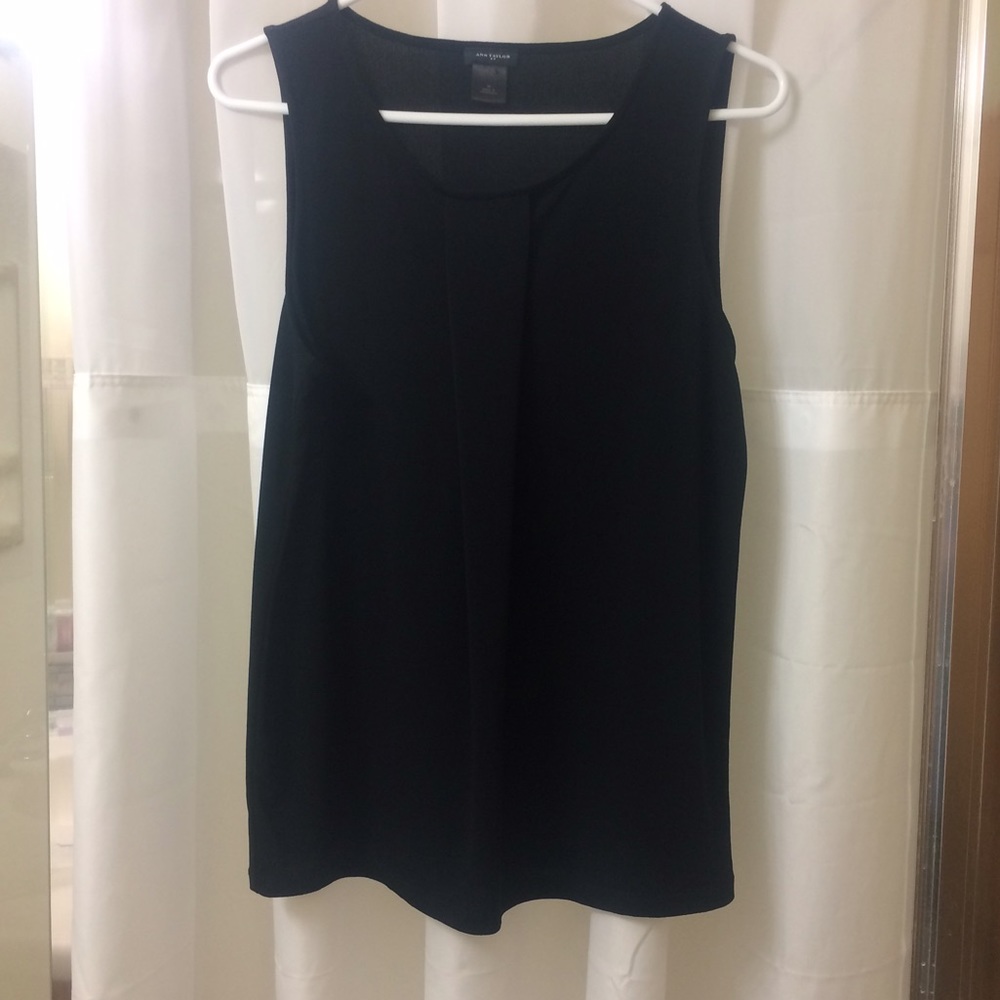 💥SOLD💥Ann Taylor Black Sleeveless Blouse