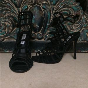 Black Slither Criss cross Steve Madden heels sz 7