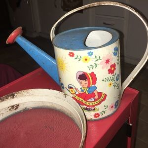 Vintage sand toys by tin litho