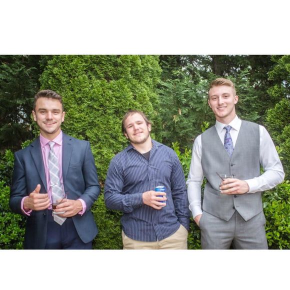 Meet your Posher, Chris - Picture 1 of 1