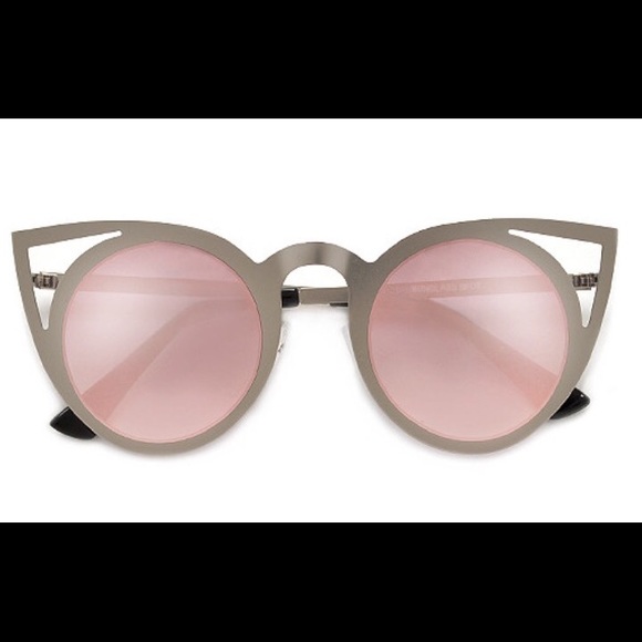 Diva Frames - Picture 1 of 1