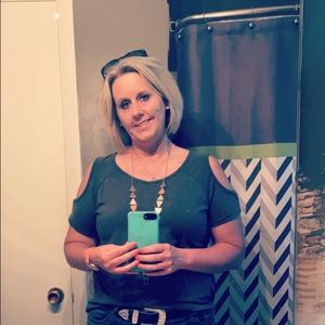 Meet your Posher, Renee