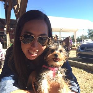 Meet your Posher, Holly