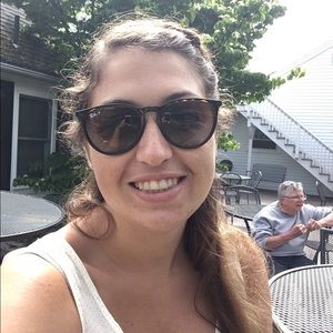 Meet your Posher, Samantha