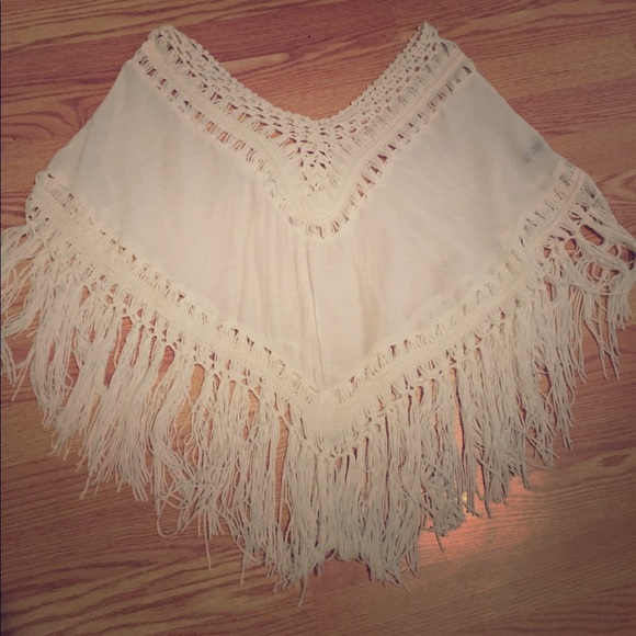 Ivory fringe shawl - Picture 1 of 2