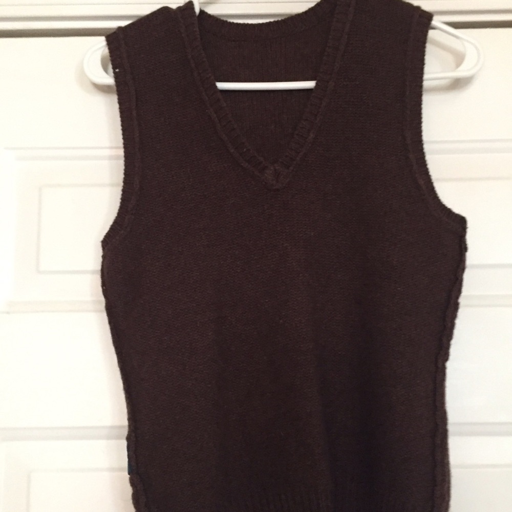 Sweater vest