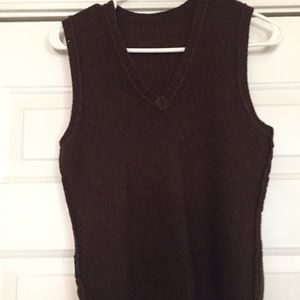 Sweater vest