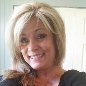 Meet your Posher, Mona