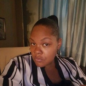 Meet your Posher, Jenae