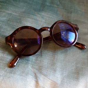 Vintage Style Tortoise Round Sunglasses