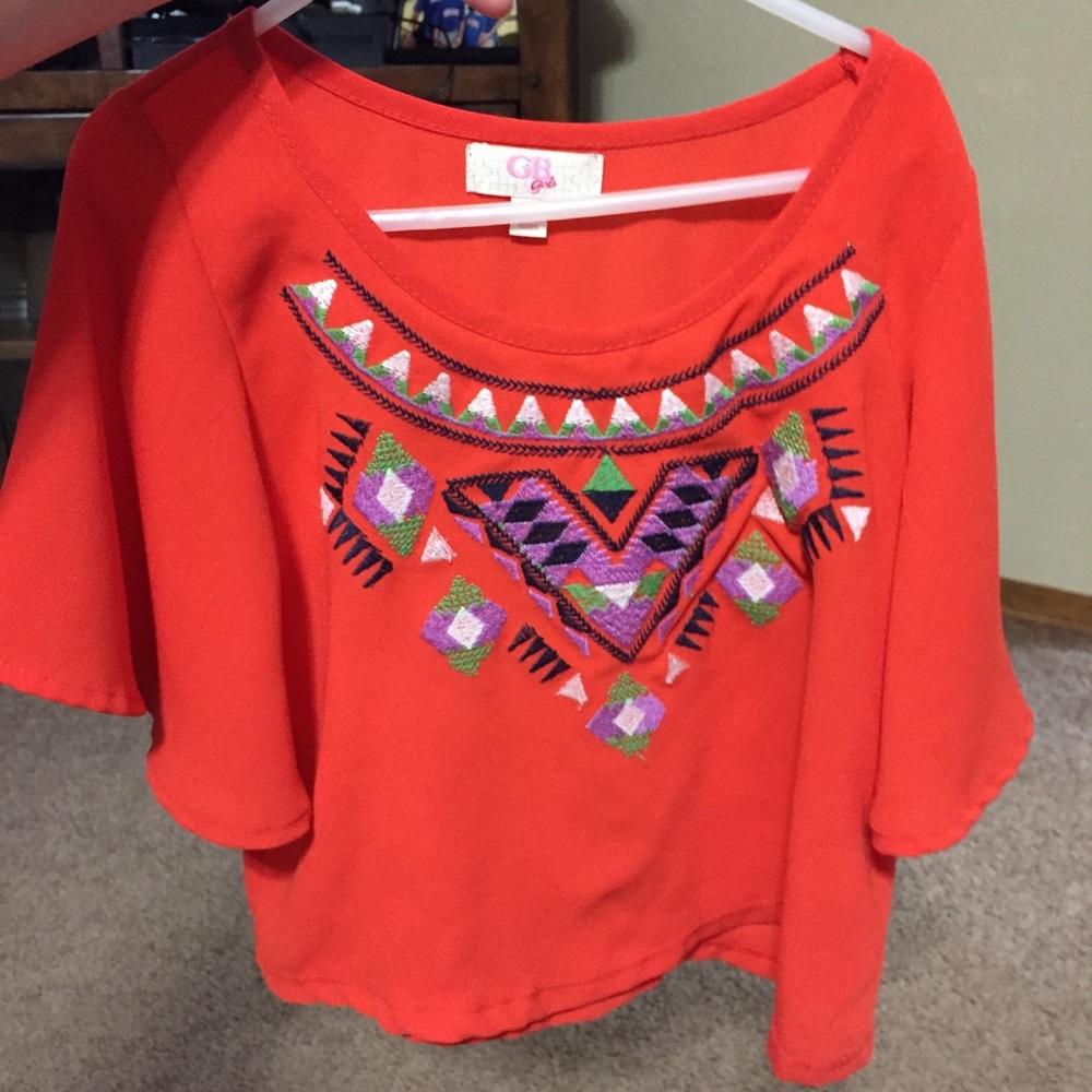 Cutest Girls top w/ Aztec design, Great Condition!