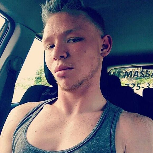 Meet your Posher, Jesse - Picture 1 of 1