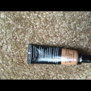 Younique skin perfecting concealer