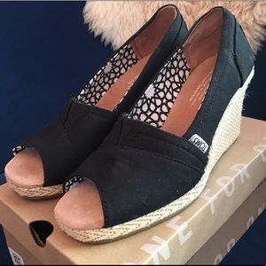 Black Canvas TOMS Peep Toe Wedges (never worn)