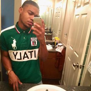 Meet your Posher, Dakota