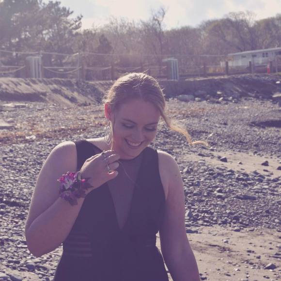 Meet your Posher, Lili - Picture 1 of 1