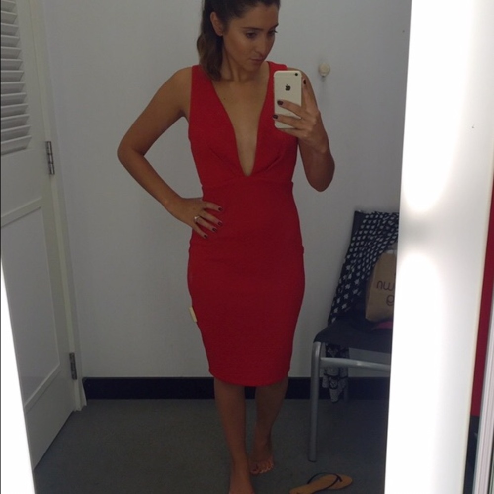 Red plunge neck Midi dress - size Small