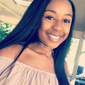 Meet your Posher, Shontia