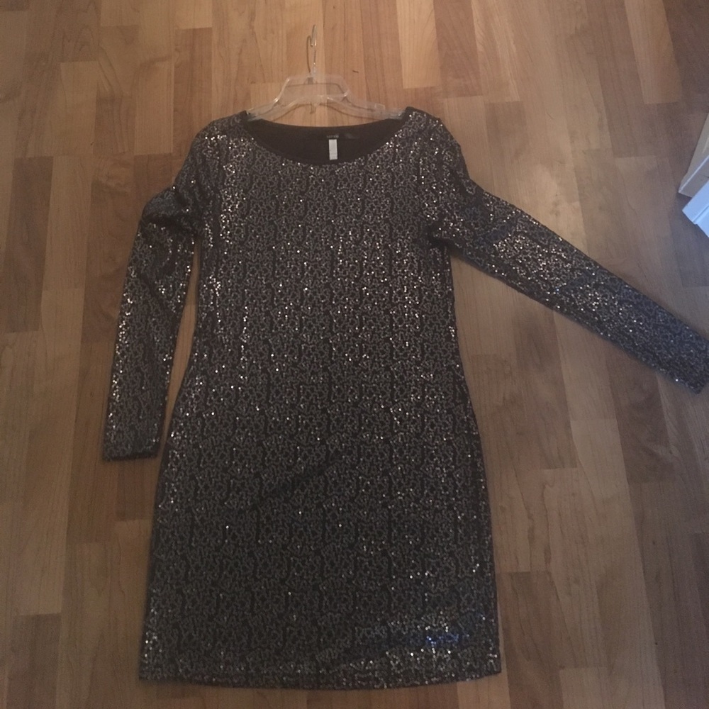 Kensie black sequined lightweight long sleeve mini