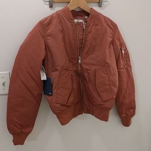 Aritzia Avion bomber