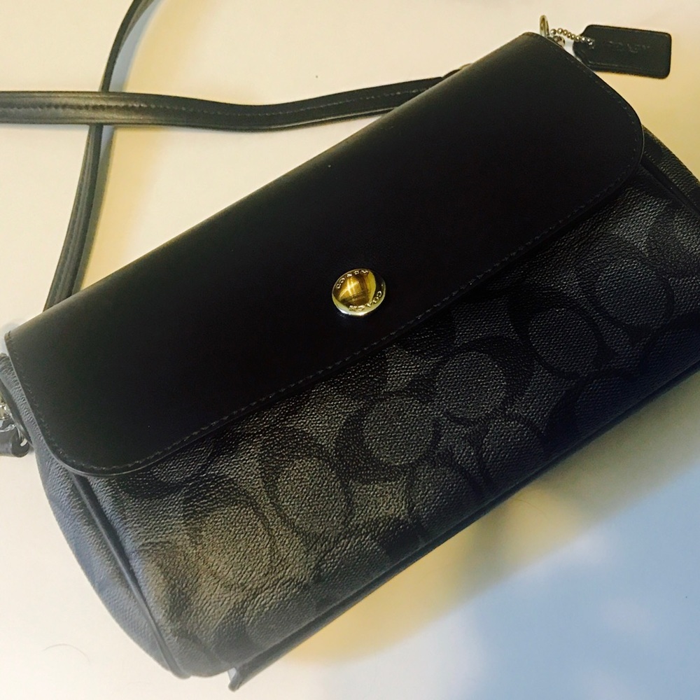 NWT Reversible Coach Crossbody $275 ❌❌ SOLD