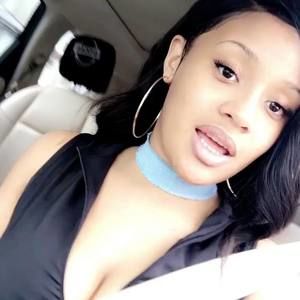 Meet your Posher, Alexis