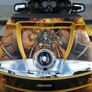 Meet your Posher, Enrique