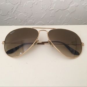 Ray-Ban aviator gradient: Gold