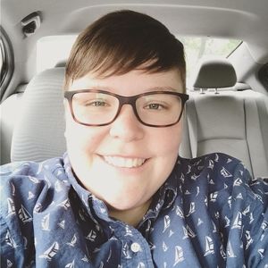 Meet your Posher, Kendra