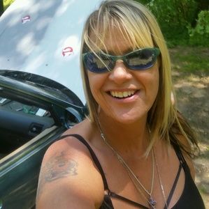 Meet your Posher, Tina