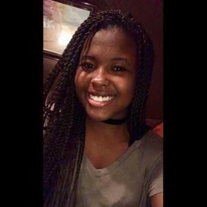 Meet your Posher, Kayla