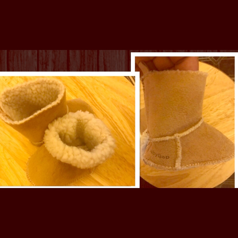 Cute Baby Gap Booties size 0-3 Months