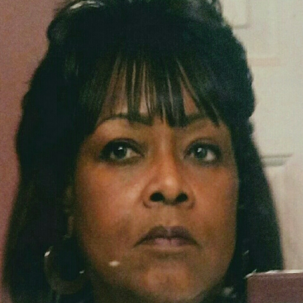 Meet your Posher, Gloria