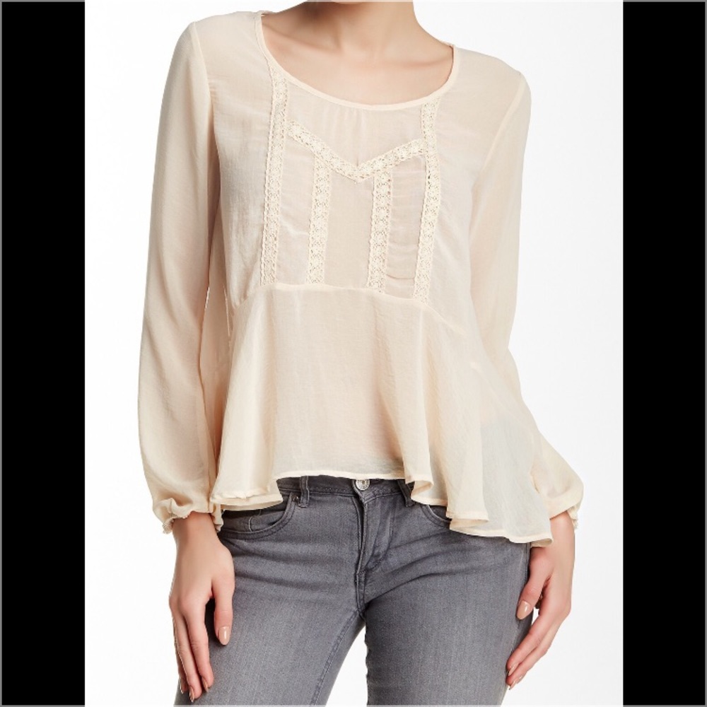 H.I.P. Peach Victorian Crochet Ruffle Bottom Top