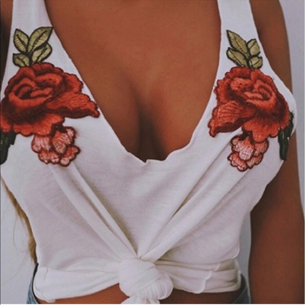 🆕//casual rose applique tank top