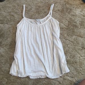 ✨NWOT✨AEO flowy Tank