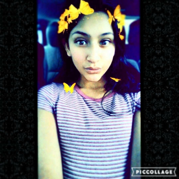 Meet your Posher, Andrea - Picture 1 of 1