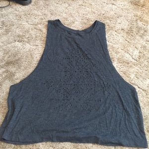 ✨NWOT✨Cutout Tank