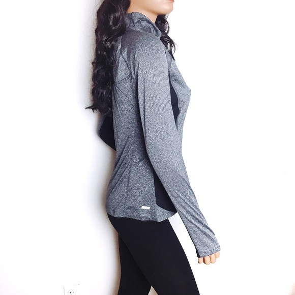 Gray & black half zip long sleeve workout top - Picture 4 of 8