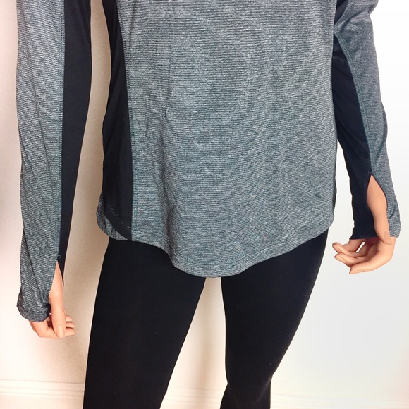 Gray & black half zip long sleeve workout top - Picture 6 of 8