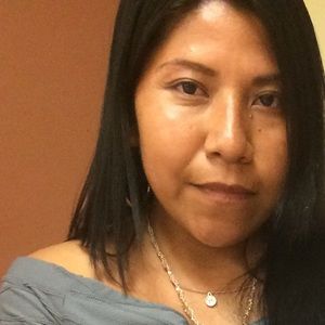 Meet your Posher, Yesenia