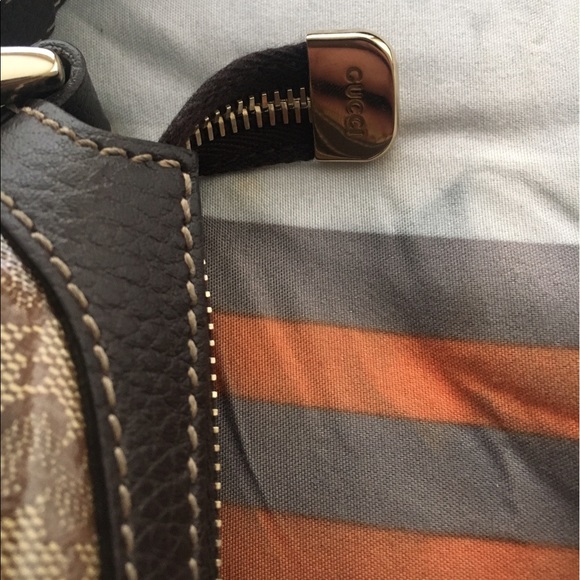 Brown Gucci logo purse - Picture 2 of 4