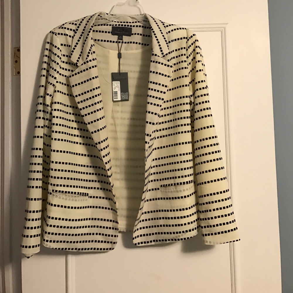 NWT cream and black dot women's blazer